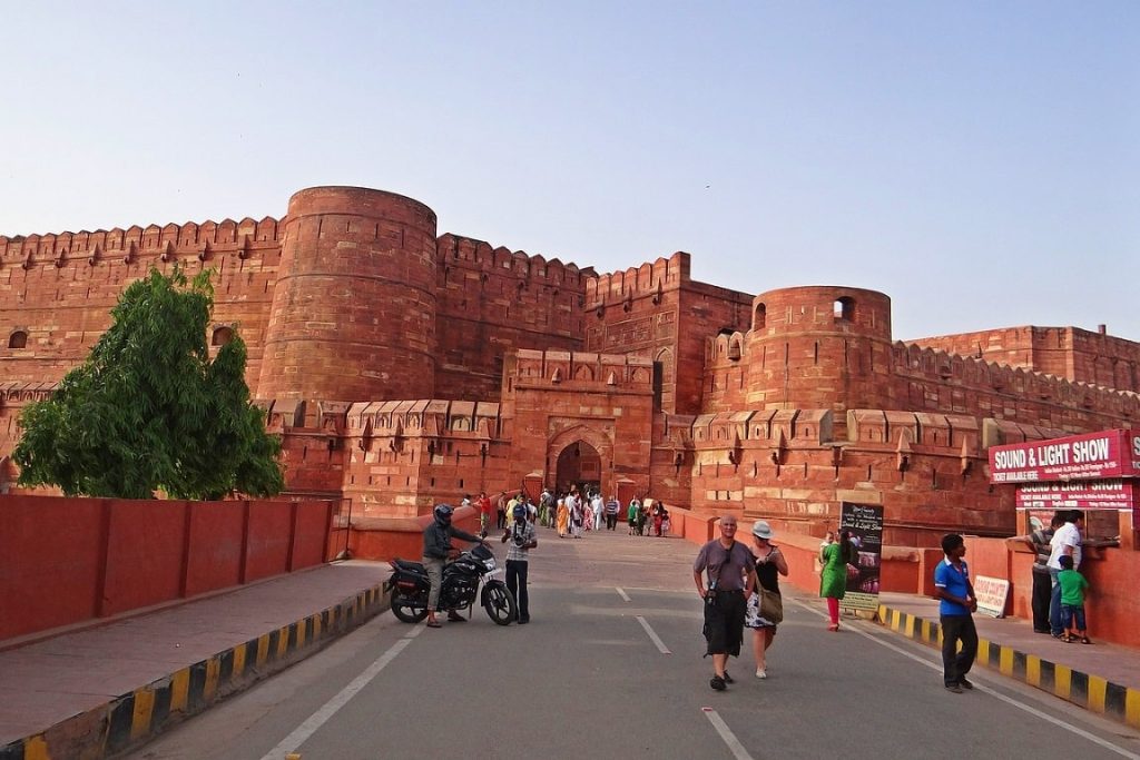 Agra Fort is the Place to Visit Near Agra
